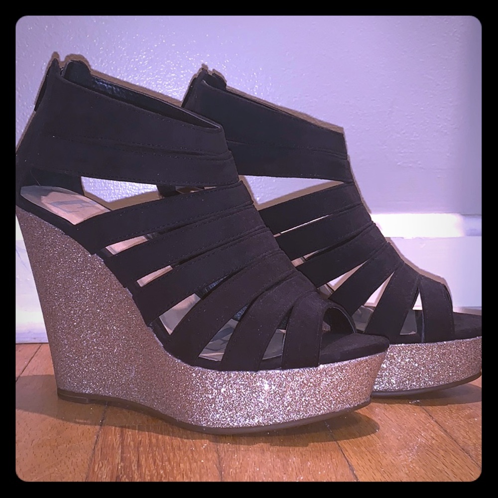 Elle Platform Wedges